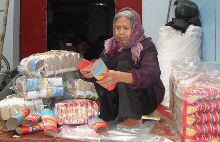 Làng tranh Đông Hồ tất bật...mùa hàng mã - 2