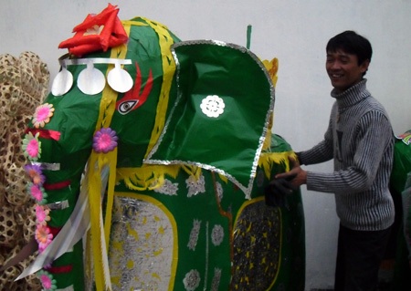 Làng tranh Đông Hồ tất bật...mùa hàng mã - 7