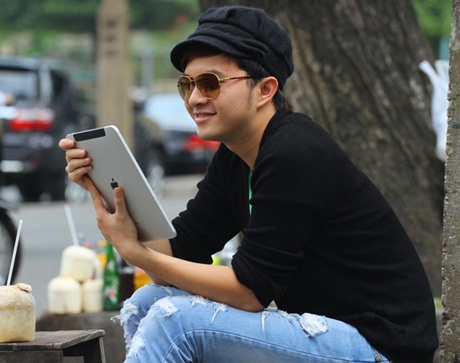 Nam Cường - Thúy Vinh chăm sóc “gà” - 3 Nam Cường - Thúy Vinh chăm sóc “gà” - 3