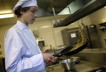 Nhà khoa học Hà Lan khuyến khích thế giới ăn côn trùng - 2 Nhà khoa học Hà Lan khuyến khích thế giới ăn côn trùng - 2