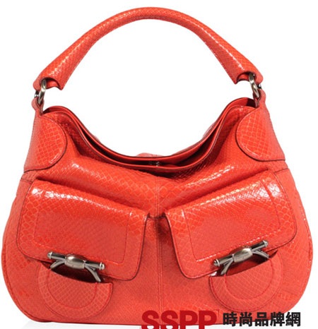 Thanh lịch với BST túi 2011 của Salvatore Ferragamo và Chanel - 4 Thanh lịch với BST túi 2011 của Salvatore Ferragamo và Chanel - 4