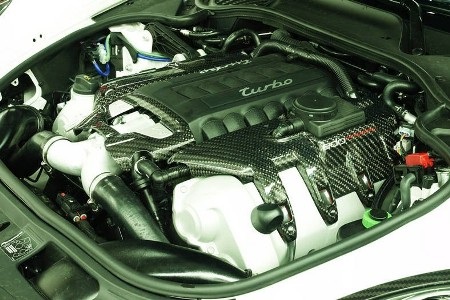 Một Porsche Panamera mới lạ - 12