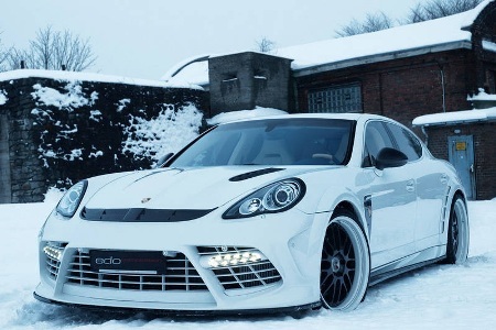 Một Porsche Panamera mới lạ - 1