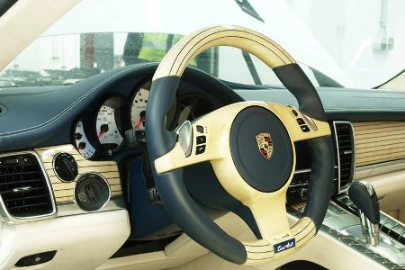 Một Porsche Panamera mới lạ - 9