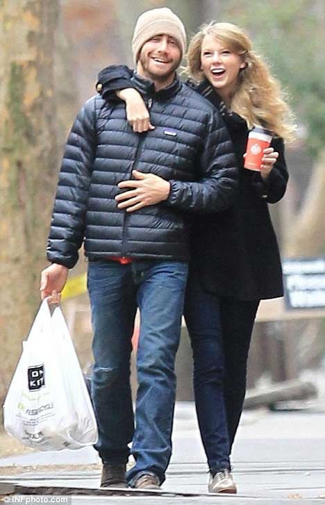Taylor Swift - Jake Gyllenhaal lại hẹn hò? - 1 Taylor Swift - Jake Gyllenhaal lại hẹn hò? - 1