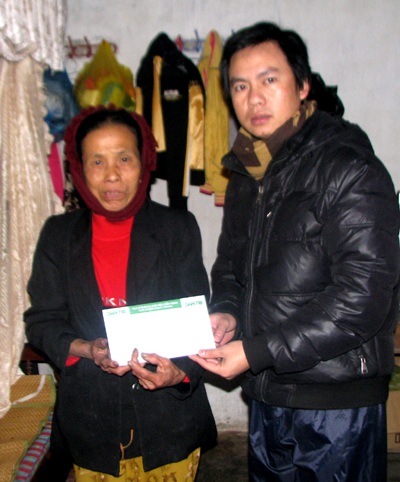 Em Nguyễn Thị Hải tiếp tục được bạn đọc sưởi ấm  - 1