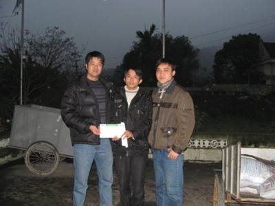 4,5 triệu đồng đến với hai hoàn cảnh khó khăn - 2