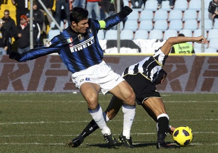 Udinese “cắt đứt” chuỗi trận toàn thắng của Inter - 1