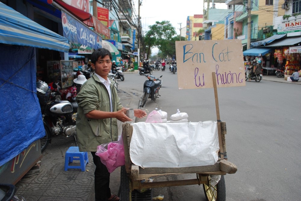 Cuối năm đi bán cát lư hương - 5 Cuối năm đi bán cát lư hương - 5