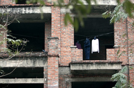 Chùm ảnh biệt thự bỏ hoang ở Hà Nội - 16 Chùm ảnh biệt thự bỏ hoang ở Hà Nội - 16