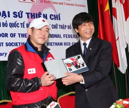 Lý Liên Kiệt:“Làm từ thiện là sự nghiệp, đóng phim chỉ là thú vui” - 1 Lý Liên Kiệt:“Làm từ thiện là sự nghiệp, đóng phim chỉ là thú vui” - 1