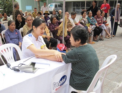 Panadol và các bác sĩ ĐHYD thắp sáng ngọn lửa yêu thương - 3