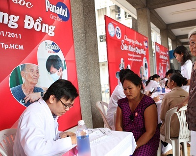 Panadol và các bác sĩ ĐHYD thắp sáng ngọn lửa yêu thương - 6