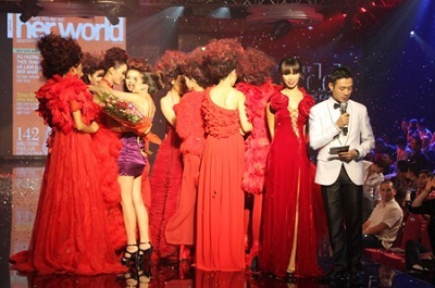 UNIQUE Tặng Huyền Trang nhẫn Kim Cương LUCKY STAR 200.000.000Đ - 11 UNIQUE Tặng Huyền Trang nhẫn Kim Cương LUCKY STAR 200.000.000Đ - 11