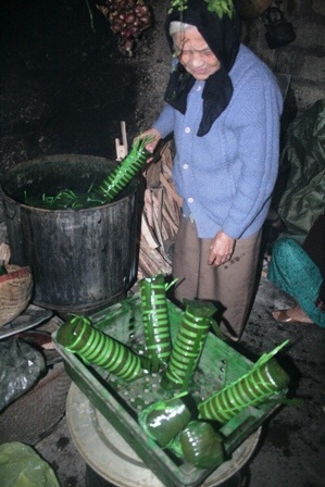 Khám phá “tuyệt chiêu” bánh tét làng Chuồn - 15