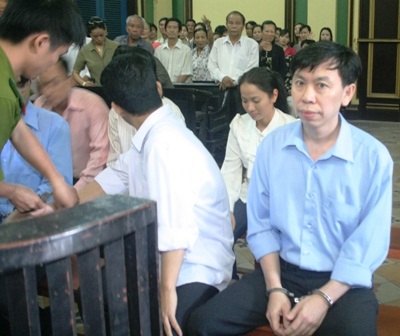 “Tập đoàn” massage Tân Hoàng Phát nhận 42 năm tù - 1 “Tập đoàn” massage Tân Hoàng Phát nhận 42 năm tù - 1