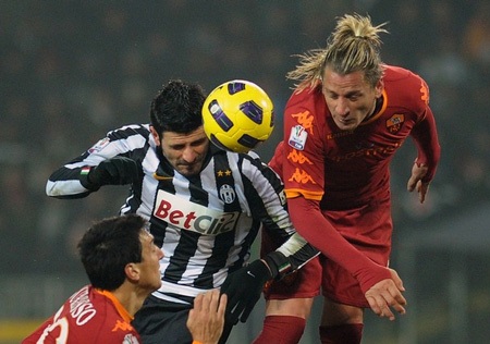 AS Roma bất ngờ “đá văng” Juventus khỏi Tứ kết - 1 AS Roma bất ngờ “đá văng” Juventus khỏi Tứ kết - 1