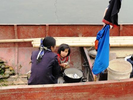 Xóm chài Tân Thành những ngày cận Tết - 3