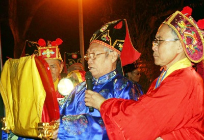 Chủ tịch nước dâng hương tại Hoàng thành cùng 100 kiều bào  - 4