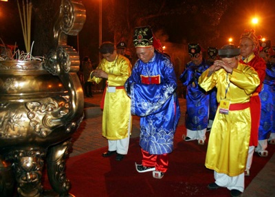 Chủ tịch nước dâng hương tại Hoàng thành cùng 100 kiều bào  - 3