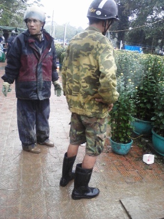 Lội bùn xem... chợ hoa Xuân - 7