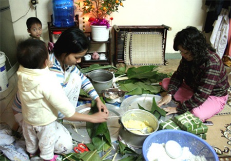 Được mùa bánh chưng “tại gia” nhờ… lạm phát - 4 Được mùa bánh chưng “tại gia” nhờ… lạm phát - 4