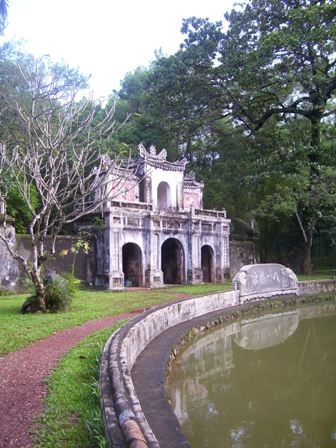 Kỳ 2: Khám phá “chốn cũ" của quan hoạn - 1 Kỳ 2: Khám phá “chốn cũ" của quan hoạn - 1