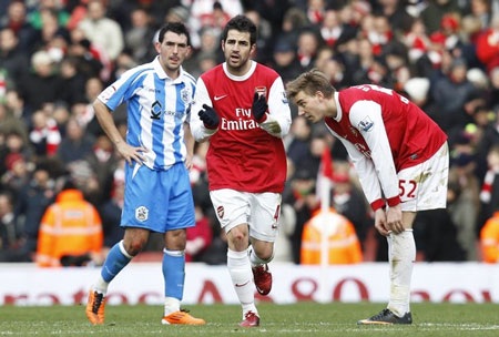 Arsenal nhọc nhằn “lê bước” vào vòng 5 cúp FA - 1