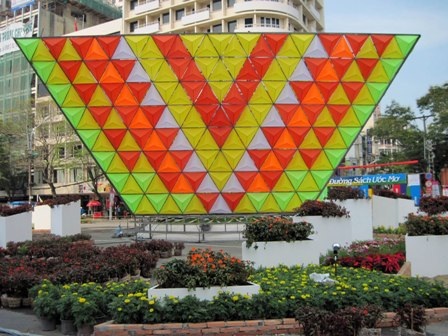 Ngắm đường hoa Nguyễn Huệ trước giờ khai mạc - 5