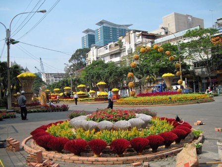 Ngắm đường hoa Nguyễn Huệ trước giờ khai mạc - 6