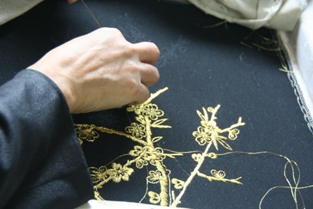 Xem “ông đồ, cây mai” của “lão thêu” hàng đầu xứ Huế - 3