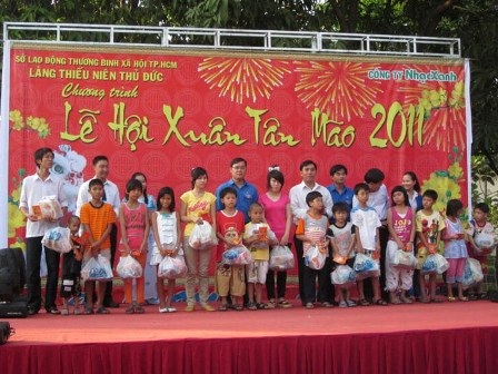 Mùa xuân đầu tiên của bé Tiên Phước 2 - 2 Mùa xuân đầu tiên của bé Tiên Phước 2 - 2