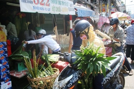 Sôi động thị trường bánh chưng, bánh tét  - 2