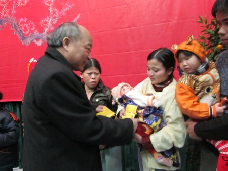 Nỗi lòng người bệnh đón Tết xa nhà... - 2