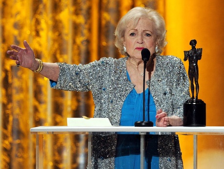 Khoảnh khắc “đăng quang” của “sao” tại lễ trao giải SAG - 1