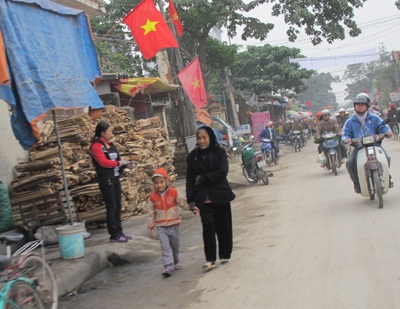 Theo bố mẹ đi chợ Tết - 10 Theo bố mẹ đi chợ Tết - 10