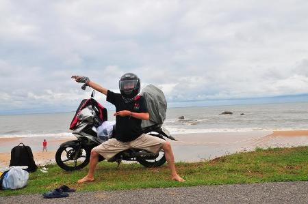 Gặp chàng trai xuyên Việt 108 ngày 10.000km - 3 Gặp chàng trai xuyên Việt 108 ngày 10.000km - 3