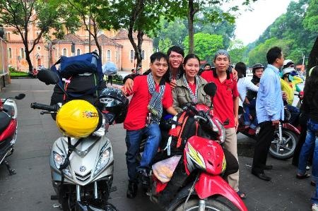Gặp chàng trai xuyên Việt 108 ngày 10.000km - 8 Gặp chàng trai xuyên Việt 108 ngày 10.000km - 8