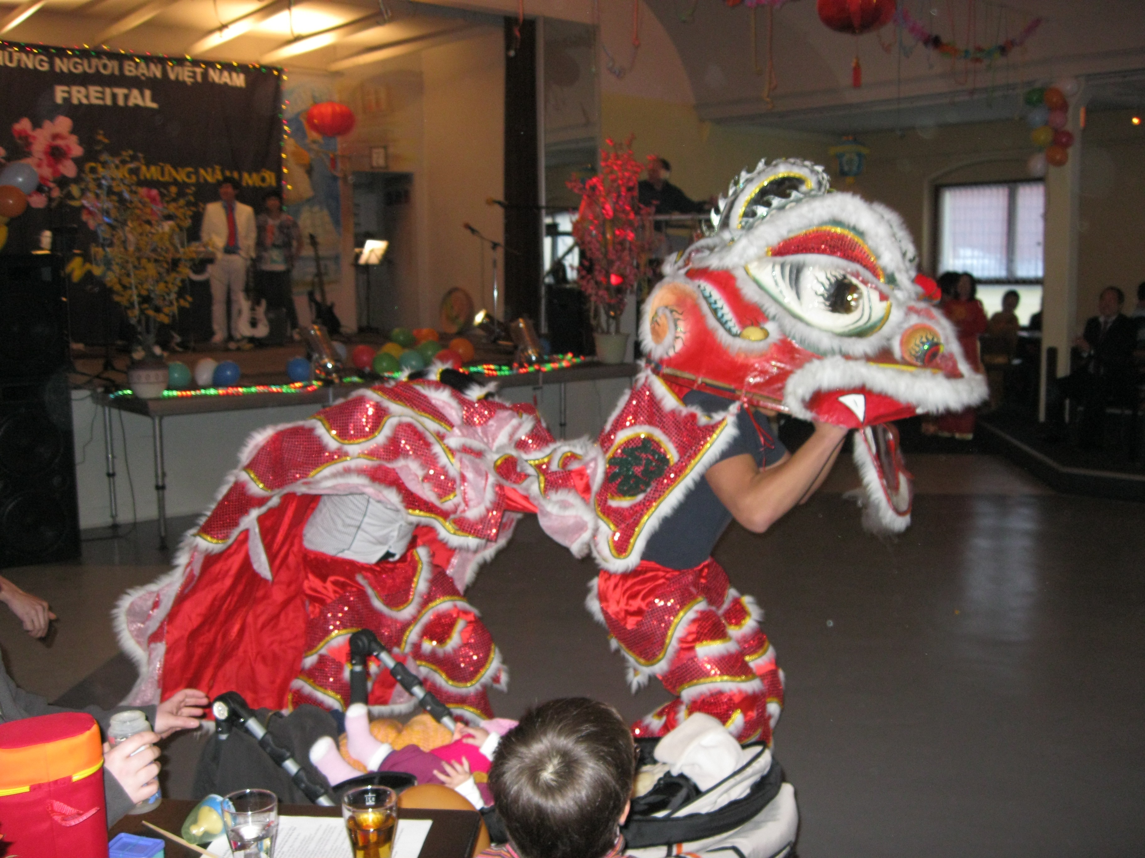 Chút ấm lòng từ cái Tết xa quê đầu tiên trên đất Đức - 8