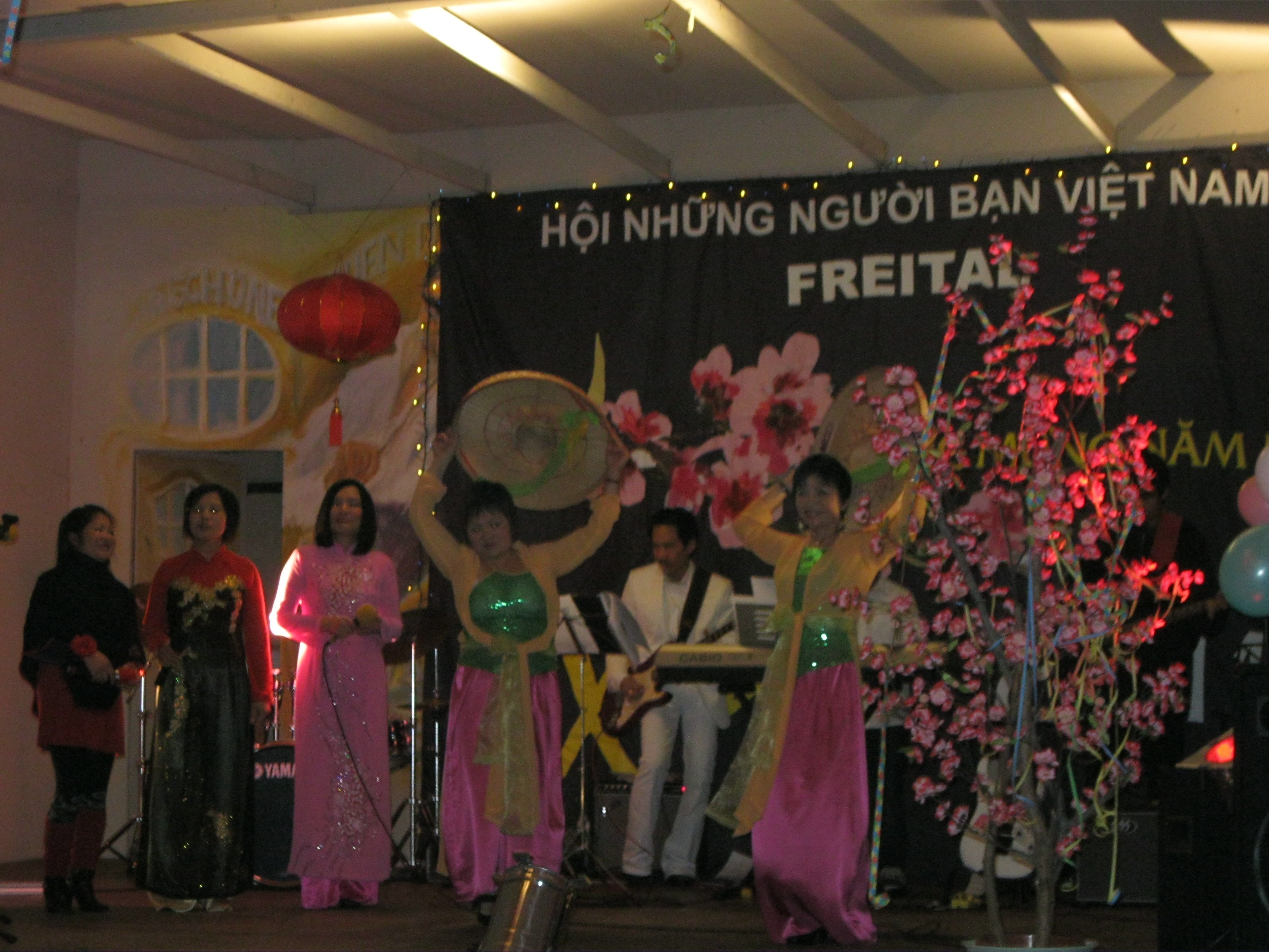 Chút ấm lòng từ cái Tết xa quê đầu tiên trên đất Đức - 10