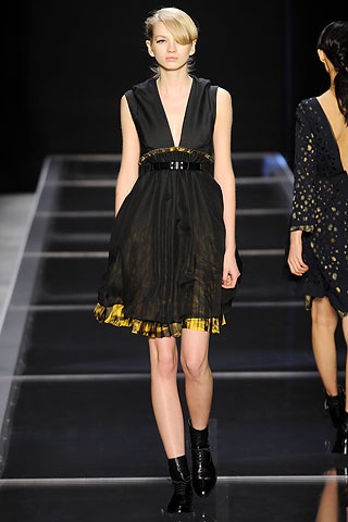 BST đông 2010 của Cacharel  - 24