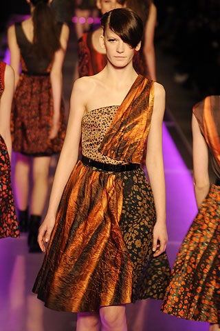 BST đông 2010 của Cacharel  - 1