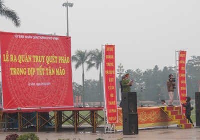 Ra quân dẹp pháo dịp Tết Tân Mão - 1