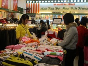 Nỗi lòng sinh viên làm thêm dịp Tết - 1 Nỗi lòng sinh viên làm thêm dịp Tết - 1