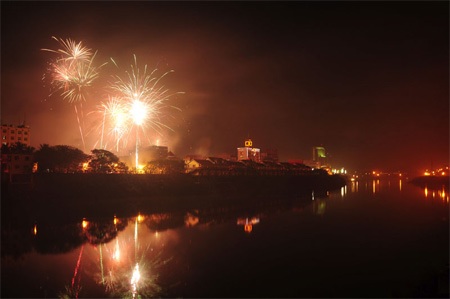 Mãn nhãn với pháo hoa đêm giao thừa - 31
