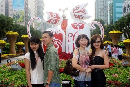 TPHCM: Nô nức trẩy hội đầu năm mới - 15 TPHCM: Nô nức trẩy hội đầu năm mới - 15