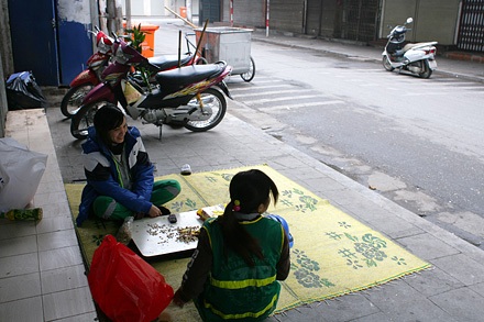 Chuyện lạ ngày thường, chuyện thường ngày Tết - 6 Chuyện lạ ngày thường, chuyện thường ngày Tết - 6