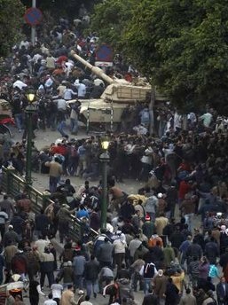 Đụng độ bùng phát giữa các cuộc biểu tình tại Ai Cập - 2