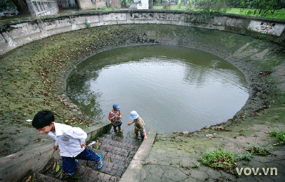 Mùng Một Tết cha, mùng hai Tết Mẹ… - 1