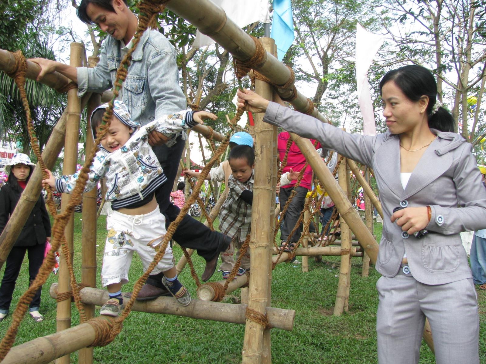 “Tết xưa” hút khách du xuân - 2